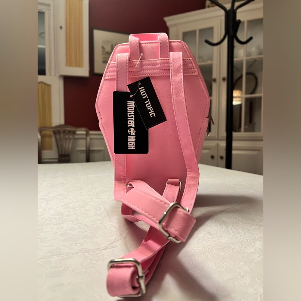Monster High Draculaura Pink Coffin Mini Backpack - Picture 10 of 12